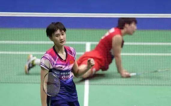 篮板保护上 篮板保护上